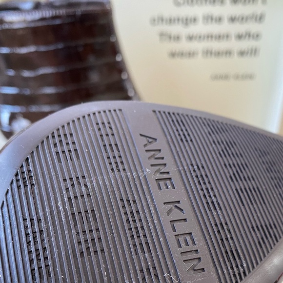 Anne Klein croc embossed bootie - Picture 5 of 6